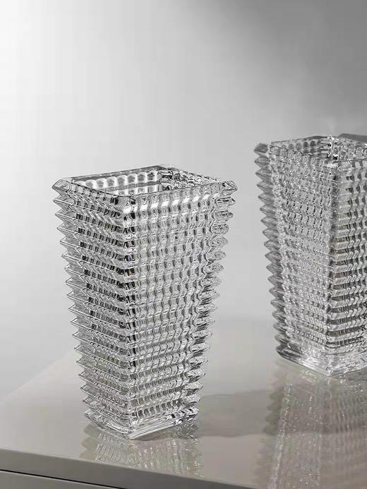 特价：ins风 北欧轻奢璀璨水晶玻璃花瓶15.9（尺寸：长10.5 cm、高18 cm，现货 下单即可到店自提） 商品图12