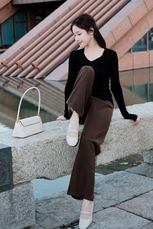 逸红颜明月优选#新升级『知识裤』高奢羊毛醋酸绒感阔腿裤, 显瘦显高，显腿长，大衣羽绒好伴侣！ 商品图6