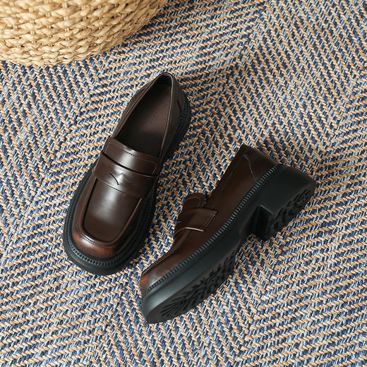 乐福鞋女2025春季新款复古甜酷风一脚蹬单鞋女圆头擦色粗跟小皮鞋 商品图1