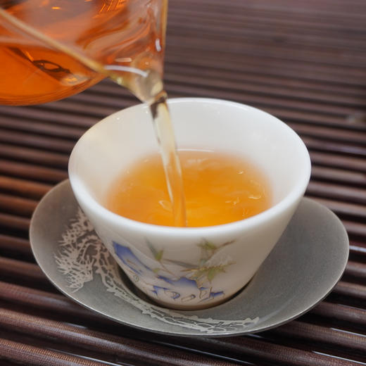 2006年勐库戎氏乔木王砖普洱生茶 1000克一片大砖 真品干仓高性价比好生茶 勐库戎氏经典茶 顶流高货系列 商品图10