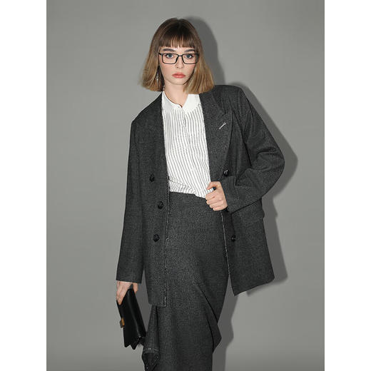 COCOBELLA知识分子风手工贡针毛呢西装女宽肩毛边西服SI3009 商品图1