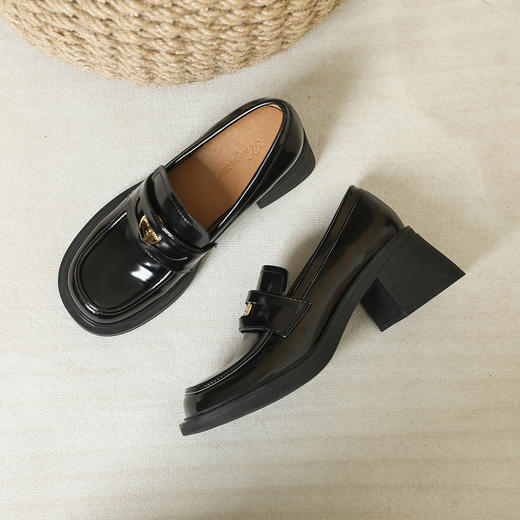 高跟乐福鞋女2023年新款春秋季粗跟百搭一脚蹬英伦风金币小皮鞋子 商品图2