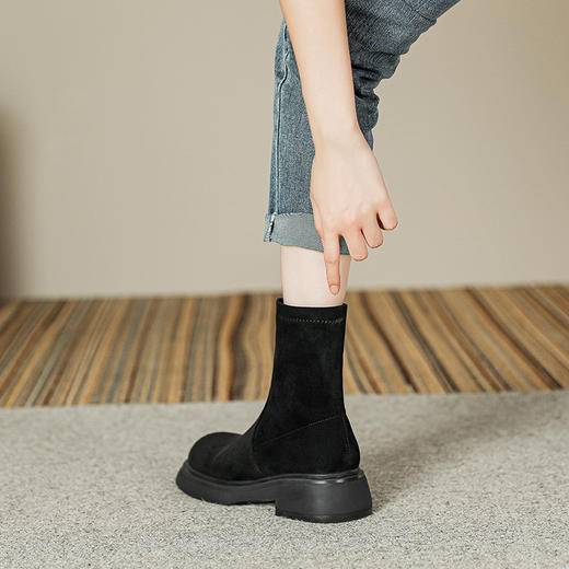 大小码女生32-40马丁靴短靴女绒面长靴女2023秋冬款显瘦长筒袜靴 商品图9