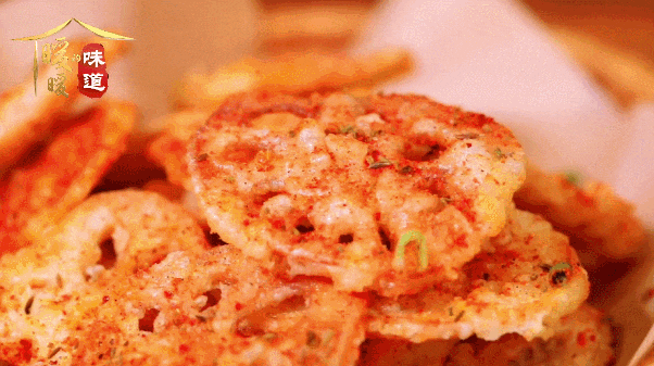 10道酥脆美味炸物-脆炸藕片