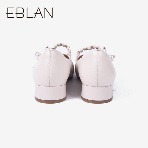 伊伴单鞋B24123108 商品图3