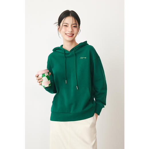 【严选】诗凡黎春精致小字母刺绣图案合身版连帽卫衣SF1200231 商品图0