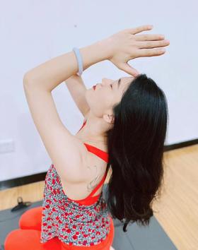 爆款好货 新年经典款 假两件背心  镂空美背罩衫-小红玫瑰