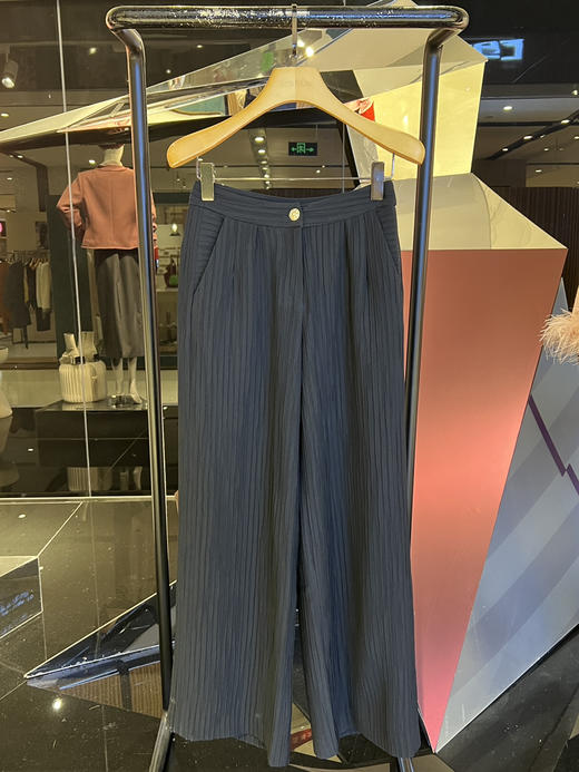 坑条肌理长裤 商品图0