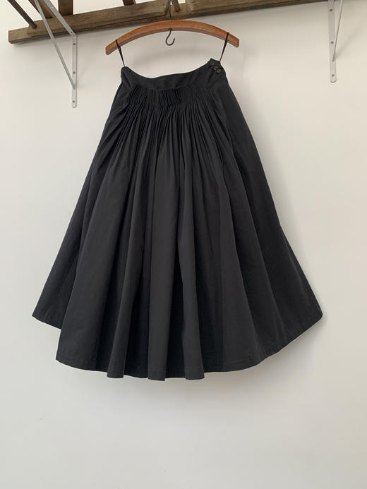 WOKERKER/K591/工匠手风琴褶大摆裙黑色半身裙 商品图3