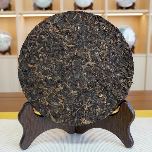 2010年昆明茶厂昆明铁饼普洱生茶经典 一片380克干仓真品经典昆铁 高性价比好仓储很香 好撬 商品图8