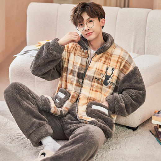 【加绒加厚！男士新款睡衣】珊瑚绒加绒加厚开衫拉链套装宽松可外穿家居服，柔软如珊瑚绒，在寒冷的季节为他带来温暖与舒适。 商品图1