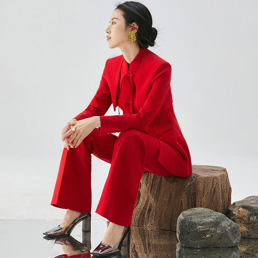 IWY/扶摇系列 新中式国风红色西装外套女年会主持套装秋冬高端改良唐装西服FYC238+FYP239 商品图6