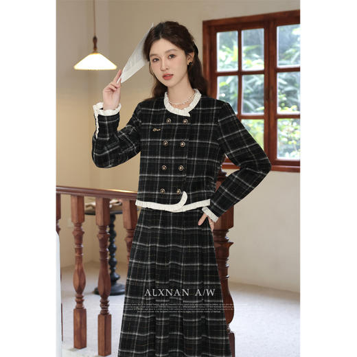 鹿向南《柏林艺术生》通勤气质格子时尚套装女秋冬款活泼减龄裙子 商品图3