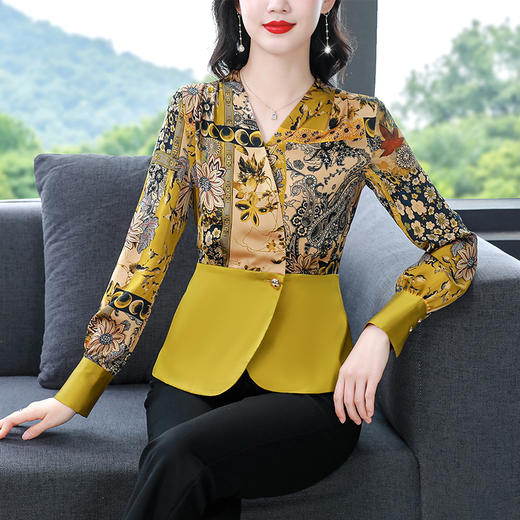 KQLA83N6918缎面印花衬衫女2024春季新款长袖衬衣气质西装领上衣收腰显瘦上衣 商品图1