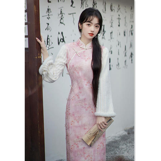 麂皮绒绣花加绒全开襟大袖时尚改良旗袍GX-35536 商品图3