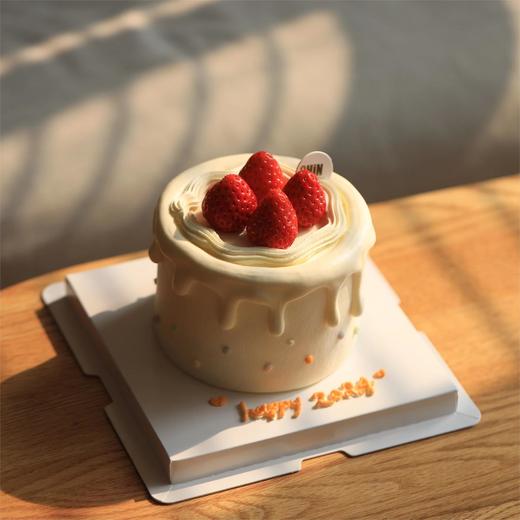 小草莓跨年蛋糕 商品图0