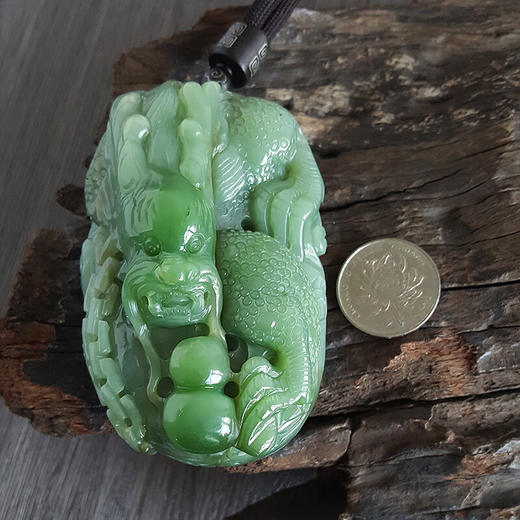 【天然正品】天然精品无黑点精品龙造型和田玉碧玉（飞黄腾达、吉祥高贵）手把件85.0*54.7*40.9MM（皆取最大值） 商品图4