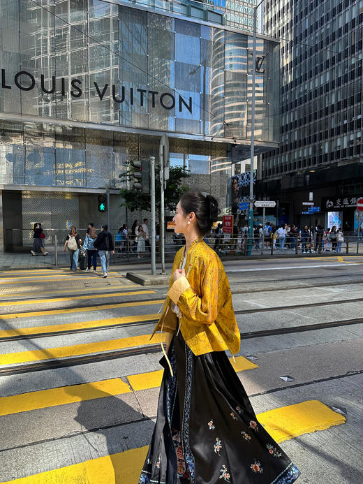 盛唐牡丹 |高货限量款 重缎真丝三蓝绣马面裙 [特价品] 商品图4