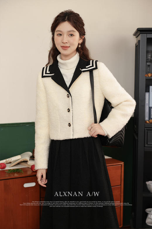 鹿向南《又见罗马》翻领修身百搭短外套秋法式设计感上衣LXN32693 商品图3