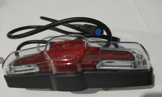 S4尾灯（05D款后灯，防水线） 商品图1