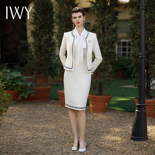 IWY/气质白色小香风短款外套职业裙秋冬小个子西装半裙法式名媛工作服CS1943 商品图1