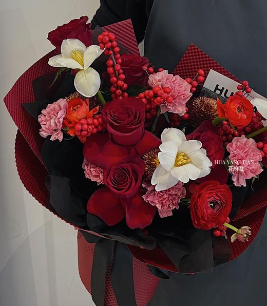 赤玫之心 · 花束 商品图0