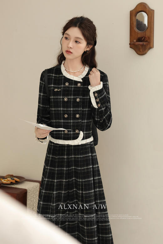 鹿向南《柏林艺术生》通勤气质格子时尚套装女秋冬款活泼减龄裙子 商品图5