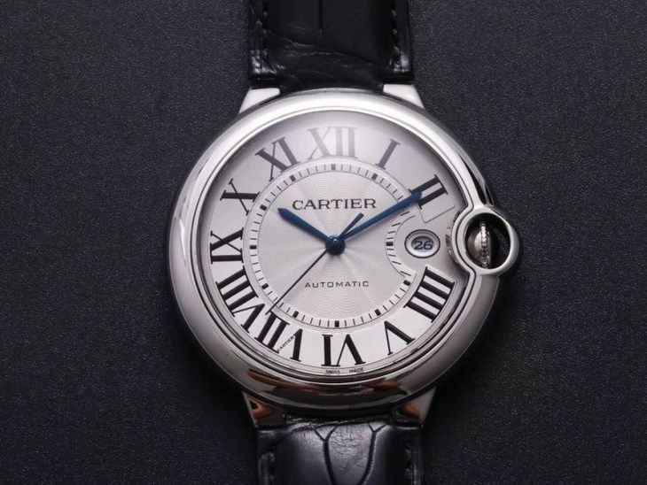 V9卡地亚蓝气球大号W69016Z4复刻表真假对比评测