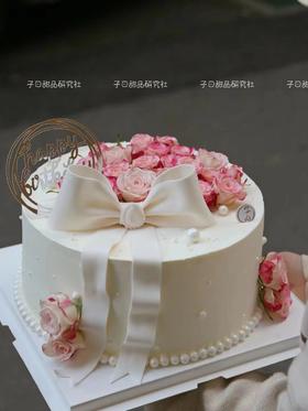 鲜花蛋糕（鲜花类似/介意勿拍/提前6小时预订）