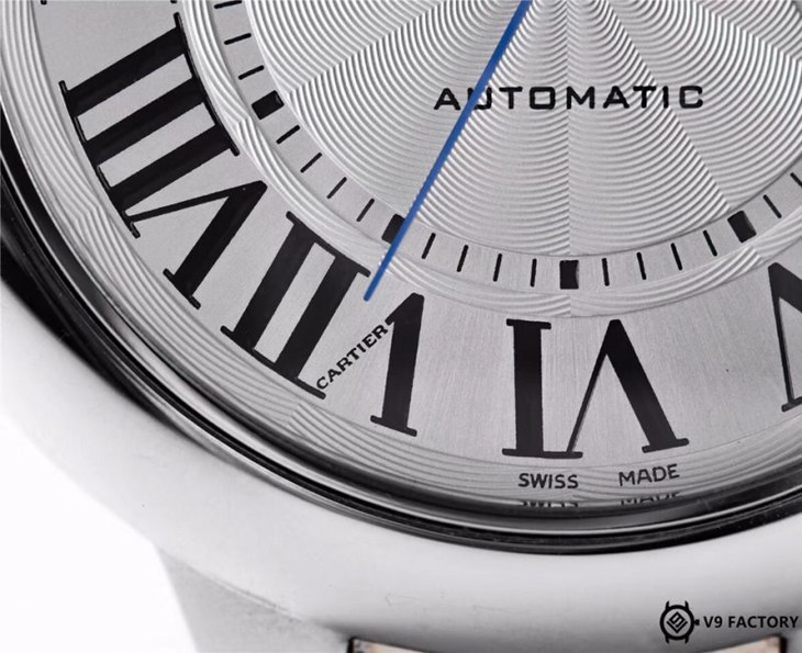 V9卡地亚蓝气球W69009Z3复刻表间金款评测（金色刮花不露白）