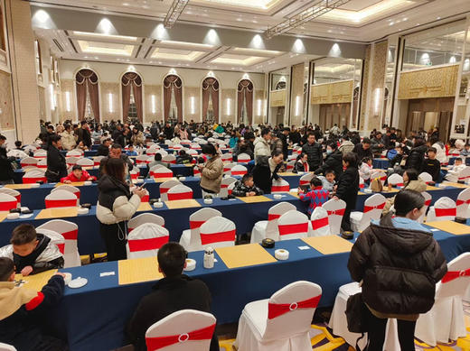 入门级黑白塑料棋子及方盒圆盒系列 商品图5