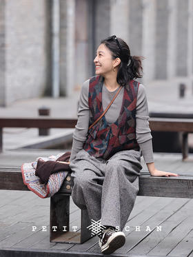 立体主义 意大利进口绵羊毛混纺U领窄肩马甲