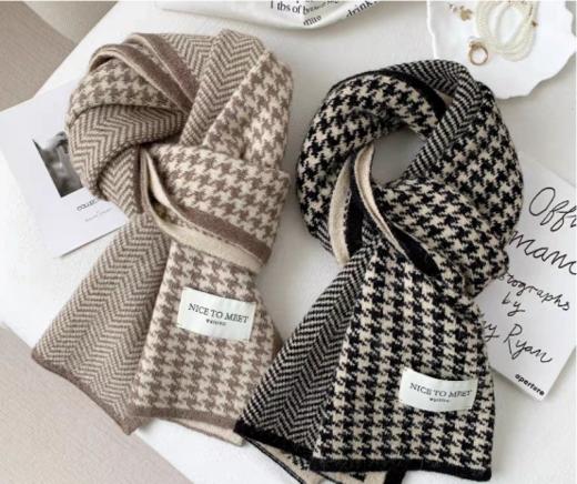 【格菱千鸟格仿羊绒围巾】集简约、舒适！📍好看保暖，花纹就是时尚元素千鸟格，🔶款式经典，戴上自然凸显优雅气质👍 商品图2