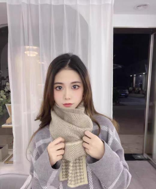 【格菱千鸟格仿羊绒围巾】集简约、舒适！📍好看保暖，花纹就是时尚元素千鸟格，🔶款式经典，戴上自然凸显优雅气质👍 商品图1