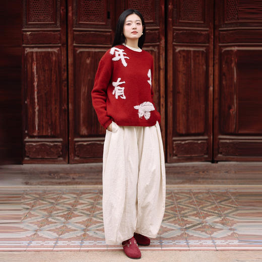 绽放012朵/【年服系列】年年有鱼提花浣熊绒羊毛针织衫红色毛衣 商品图0