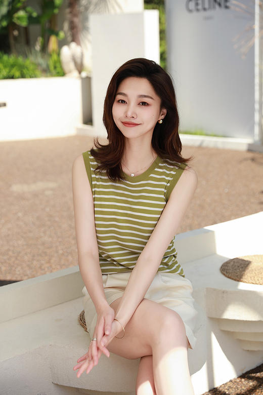 火桐hooton撞色条纹无袖背心 商品图3