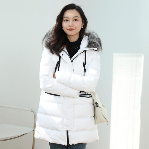 火桐hooton 高定系列 老板自留款白鹅绒短款羽绒服WT9515A 商品图2