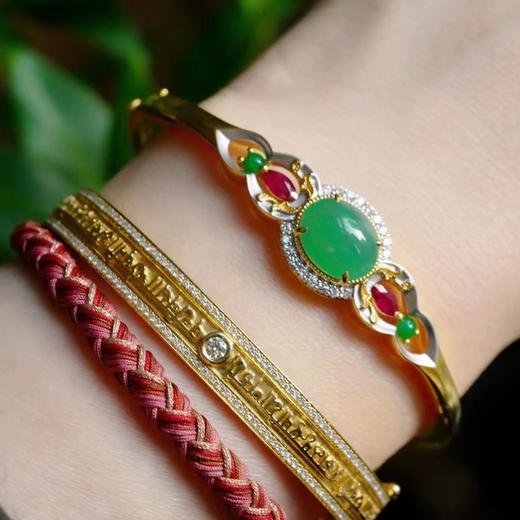 龢盒原创 18k金镶清爽日常翡翠蛋面手镯 商品图4