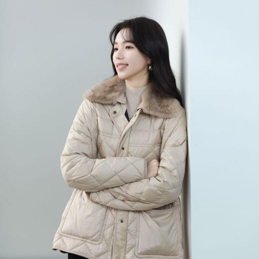 火桐hooton 高定系列 真毛领短款腰带羽绒服WT9679 商品图0