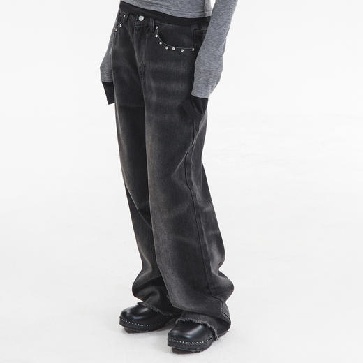 CryingCenter 黑色装饰铆钉袋口洗水毛边直筒休闲牛仔裤 哭喊中心 商品图1