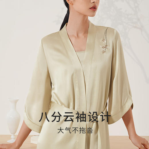 金三塔真丝睡袍春重磅桑蚕丝新中式刺绣植物染吊带睡衣家居服晨袍  YSFEA102/YSFEA309 商品图3