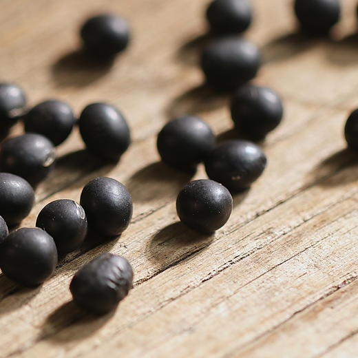 *自营*绿心黑豆330g*2大罐。山东产区种植。绿芯黑皮大豆。 商品图2