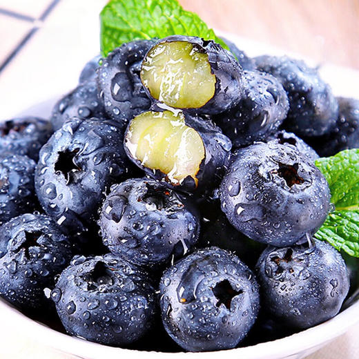 国产沃田蓝蓝莓手提装(15mm+)125g*8盒【分仓直发，72小时发货，周末节假日不发货】 商品图0