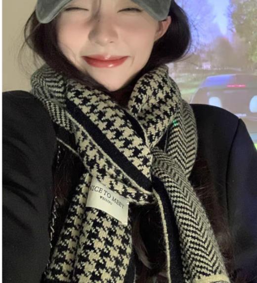 【格菱千鸟格仿羊绒围巾】集简约、舒适！📍好看保暖，花纹就是时尚元素千鸟格，🔶款式经典，戴上自然凸显优雅气质👍 商品图0