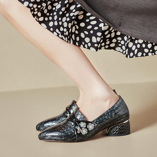 高跟简约尖头时尚精致，百搭浅口日常工作单鞋SY&F674 商品图1