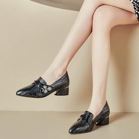 高跟简约尖头时尚精致，百搭浅口日常工作单鞋SY&F674