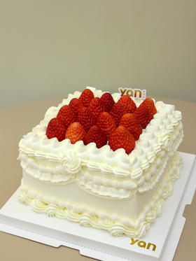 方形草莓复古蛋糕