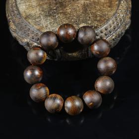 BC.NF1.2-2   绿棋沉水《手串》  65.71g