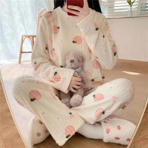 男女同款情侣睡衣家居服 珊瑚绒暖暖套装 商品图1