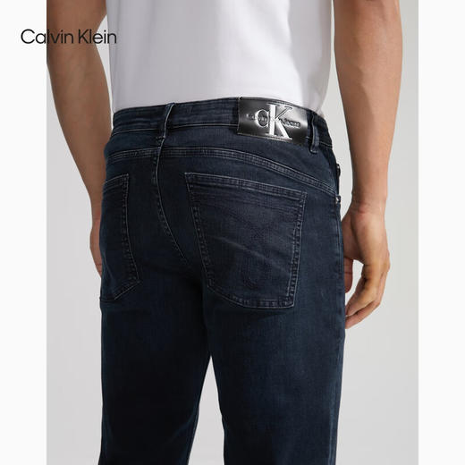 【海南专供价】CKJ新款男士经典贴章休闲合体水洗微弹牛仔裤J324983 商品图3